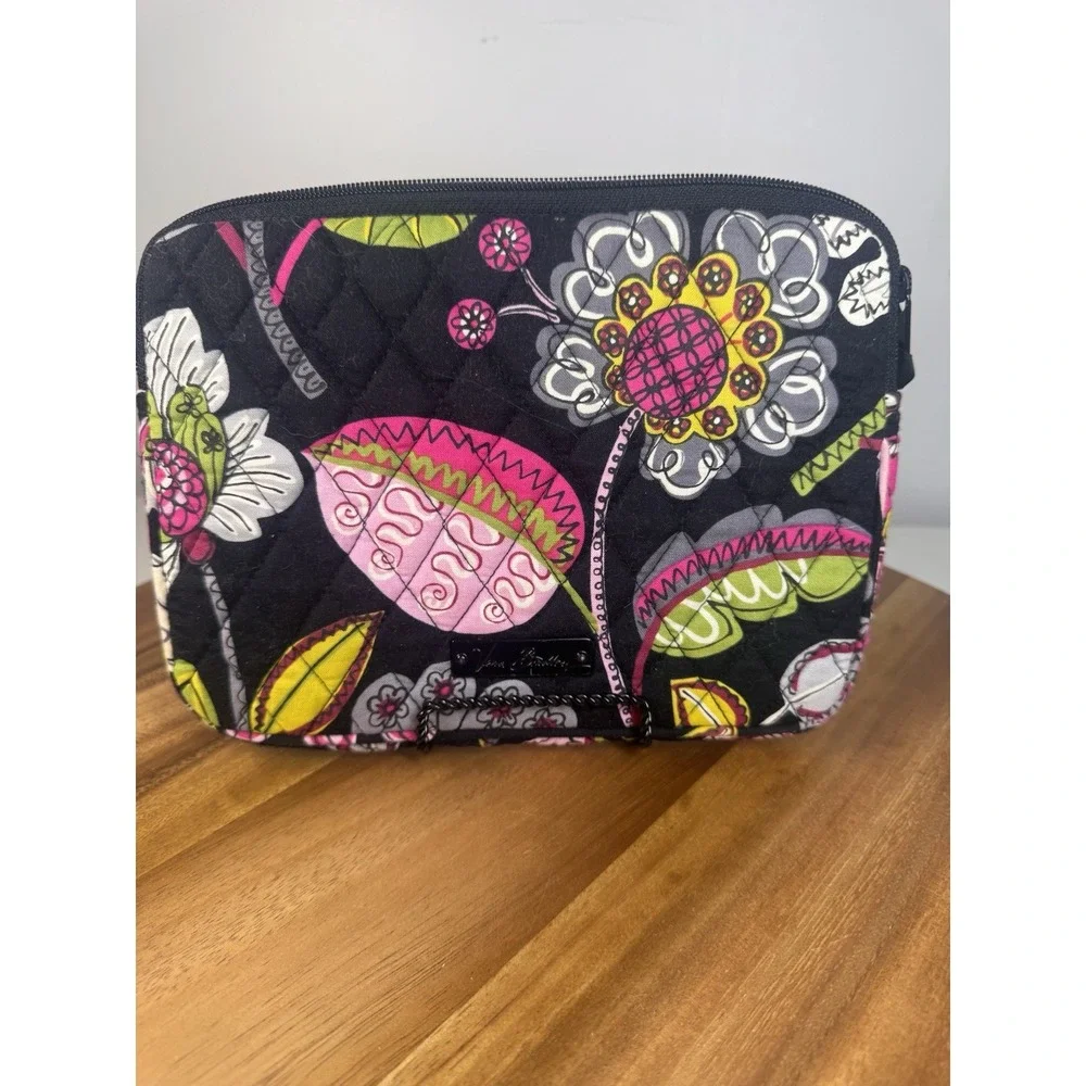 Vera Bradley Wallet/Makeup Case‎ Mod Floral Brown Pink Quilted Zip Storage - Picture 2 of 6